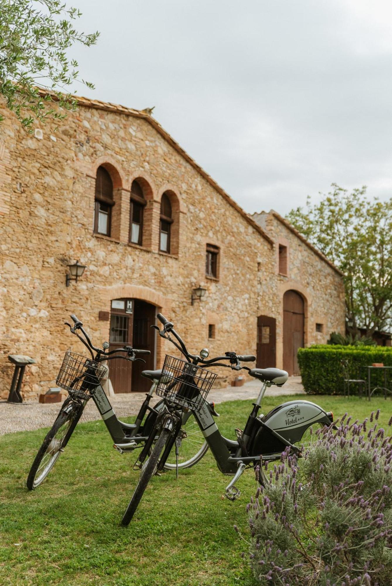 Hotel Mas Rabiol -Costa Brava-Emporda-Only Adults เปราตายาดา ภายนอก รูปภาพ
